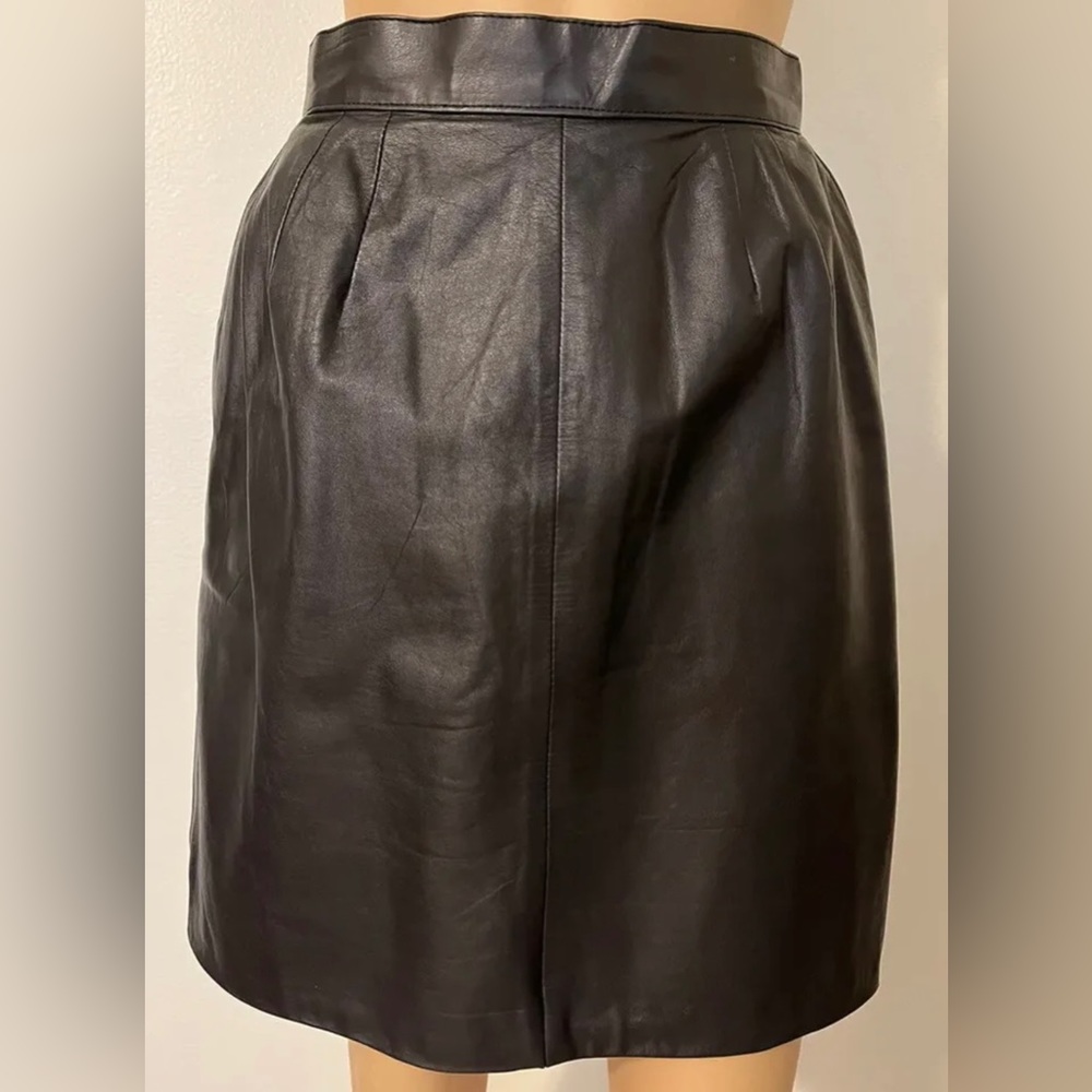 Avanti-80's/90's Vintage, Womens, Black, Leather, Above The Knee, Skirt. Size-10